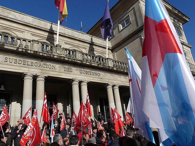 17-01-11 IndultoCarlosSerafinSubdelegacionPontevedra07.JPG